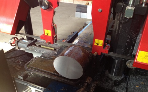 陈场镇卧式带锯床加工时出现明显振荡如何排查？